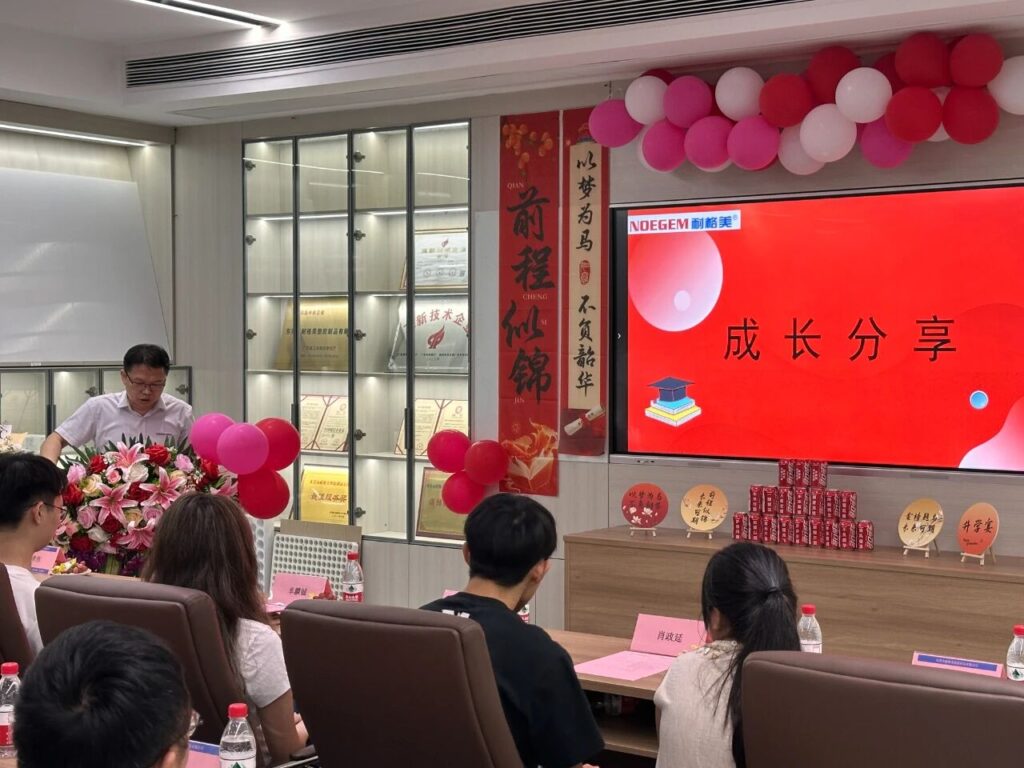 30defa0b52382d3803eedaae00c29dd8