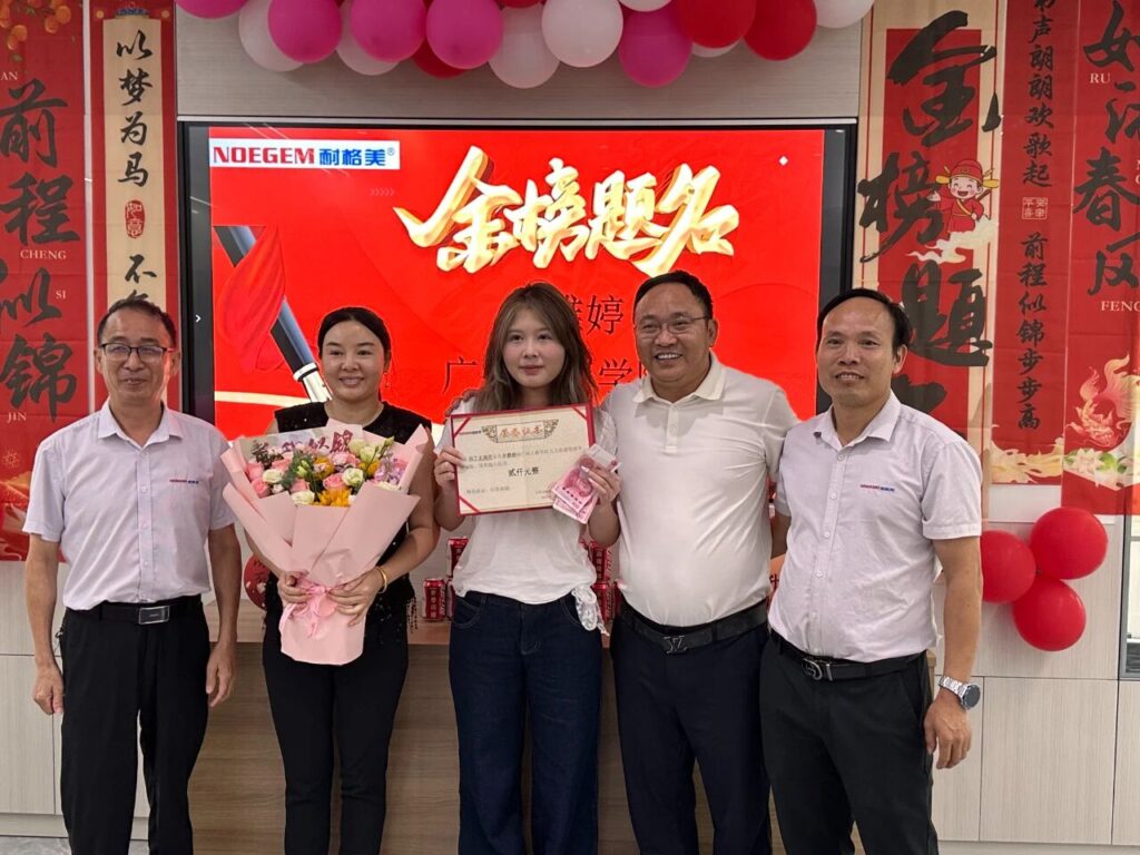 e09c1e5972ab951a7e642fc4d9ae3690